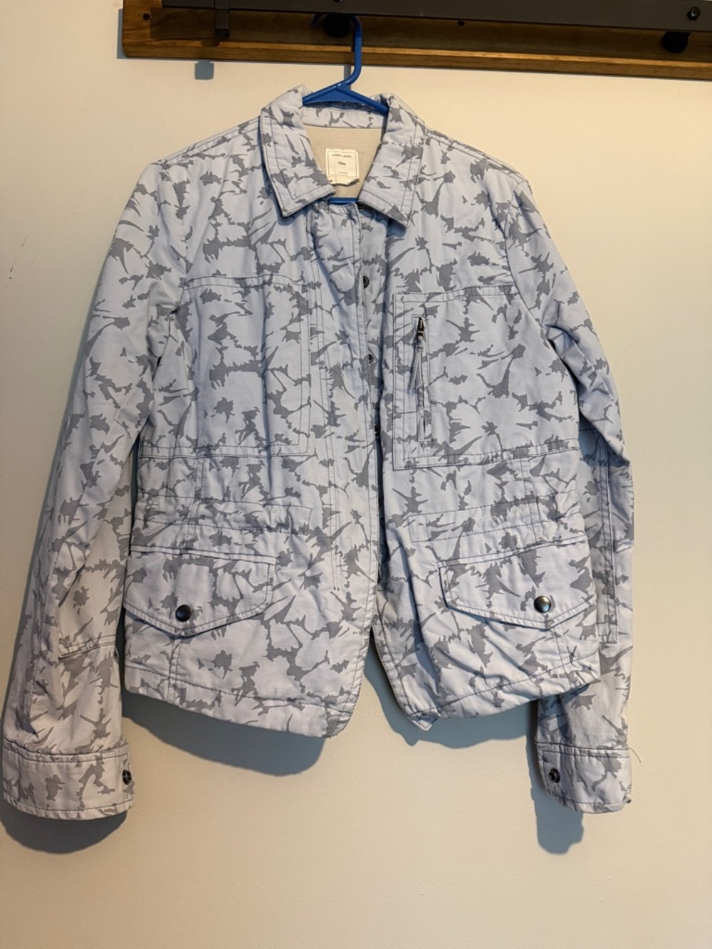 GAP Light Blue Camo Floral-Print Utility Jacket